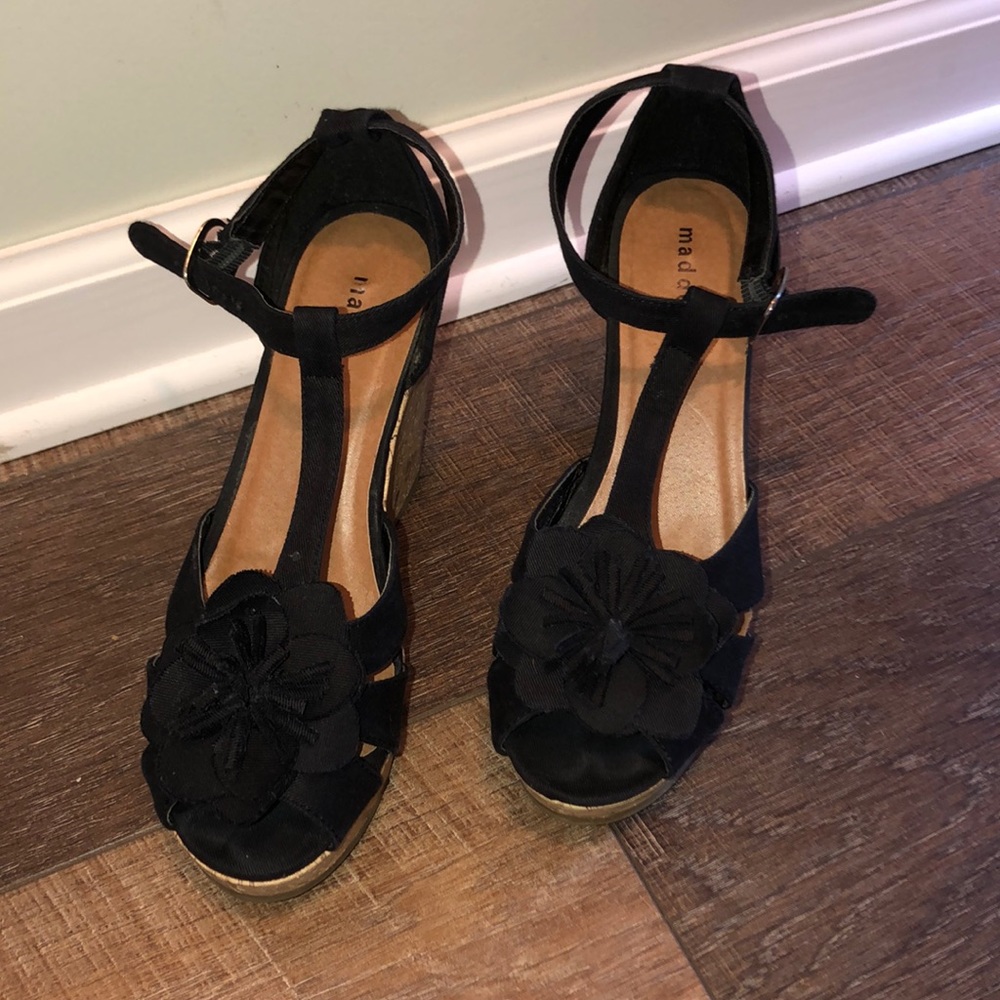 Madden Girl Black Summer Wedges